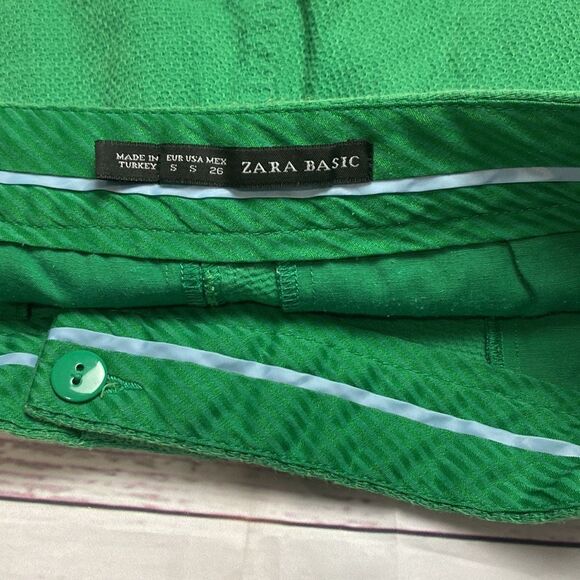 Zara Basic shorts - Picture 3 of 3